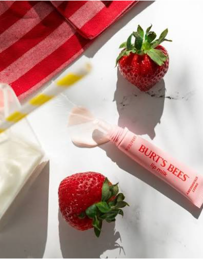 Burt's Bees Strawberry Lip Milk 0.34 oz.